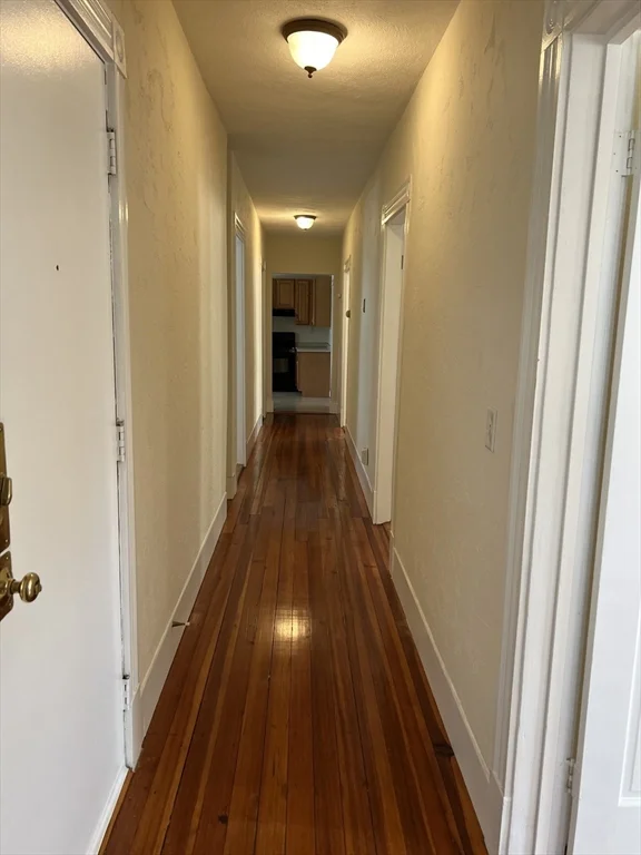 3 bed, 2 bath apartment for rent at 366 Central St Unit 3, Saugus — photo 3 of 16
