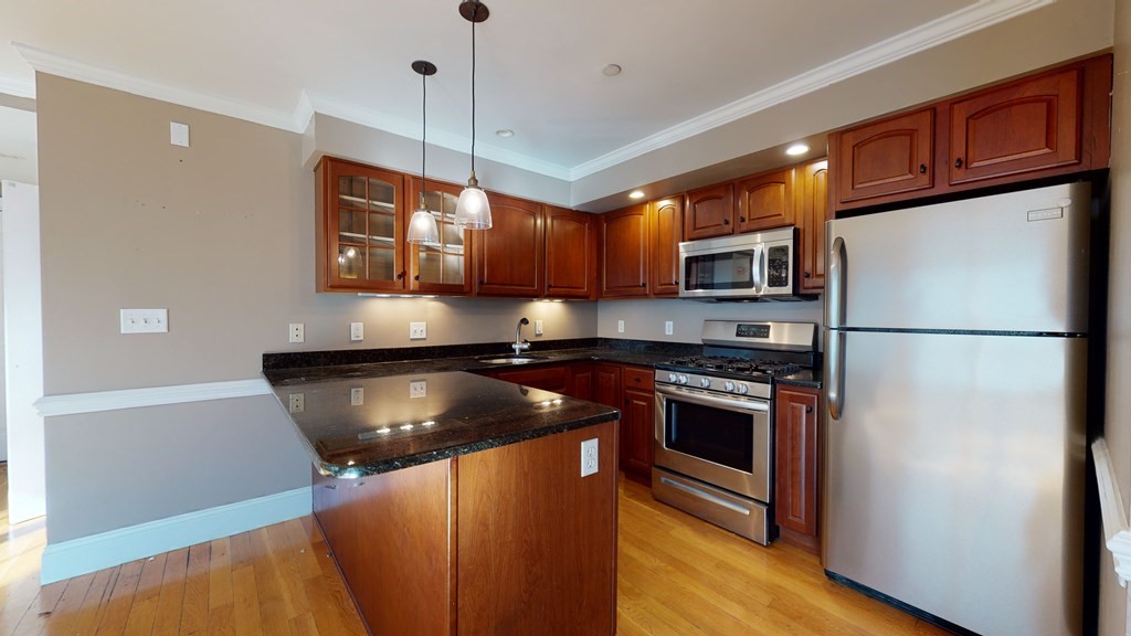 2 bed, 1 bath apartment for rent at 366 Dorchester St Unit 6, South Boston — photo 3 of 13