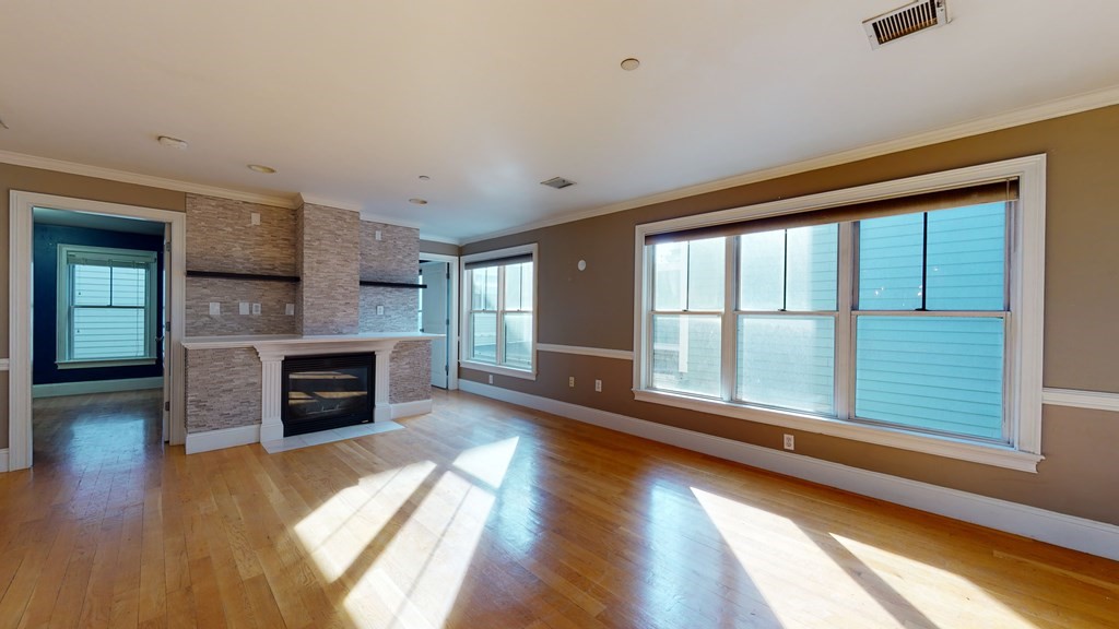 2 bed, 1 bath apartment for rent at 366 Dorchester St Unit 6, South Boston — photo 4 of 13