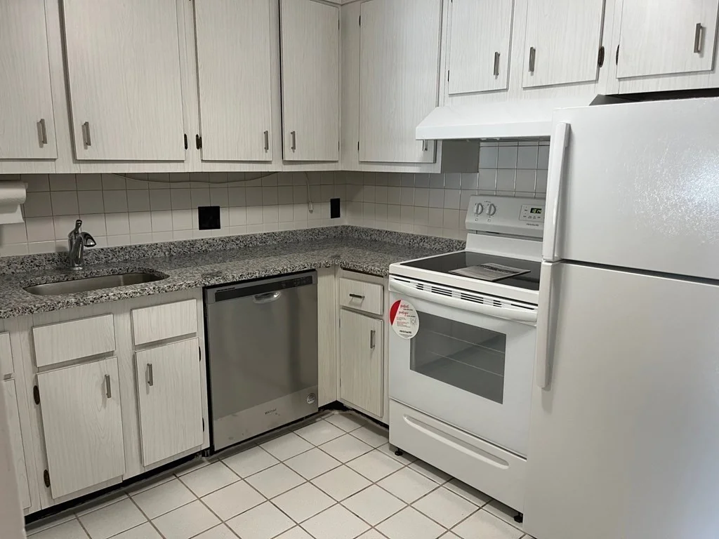 2 bed, 1 bath apartment for rent at 366 Elliot St Unit 9, Newton — photo 4 of 12