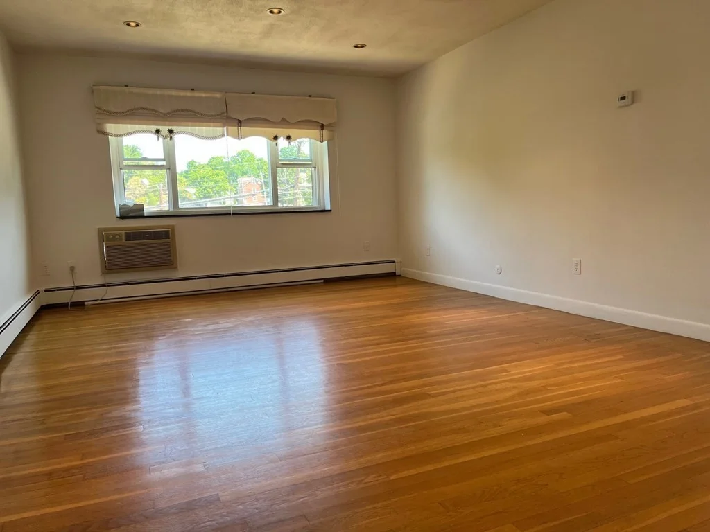 2 bed, 1 bath apartment for rent at 366 Elliot St Unit 9, Newton — photo 2 of 12