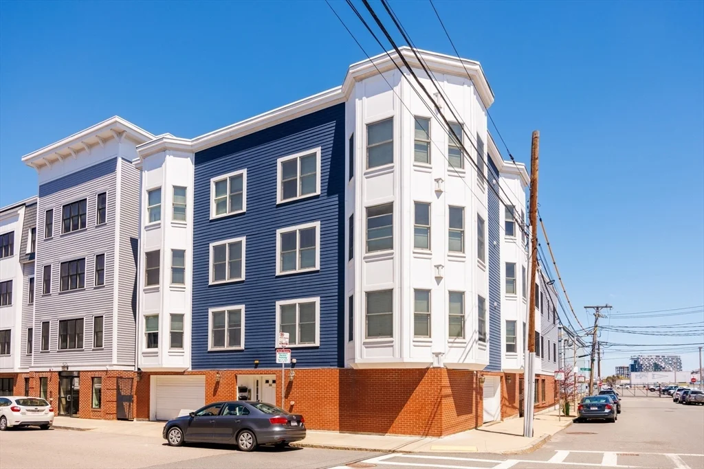 2 bed, 1 bath apartment for rent at 366 W 2nd St Unit 1, South Boston — photo 20 of 20