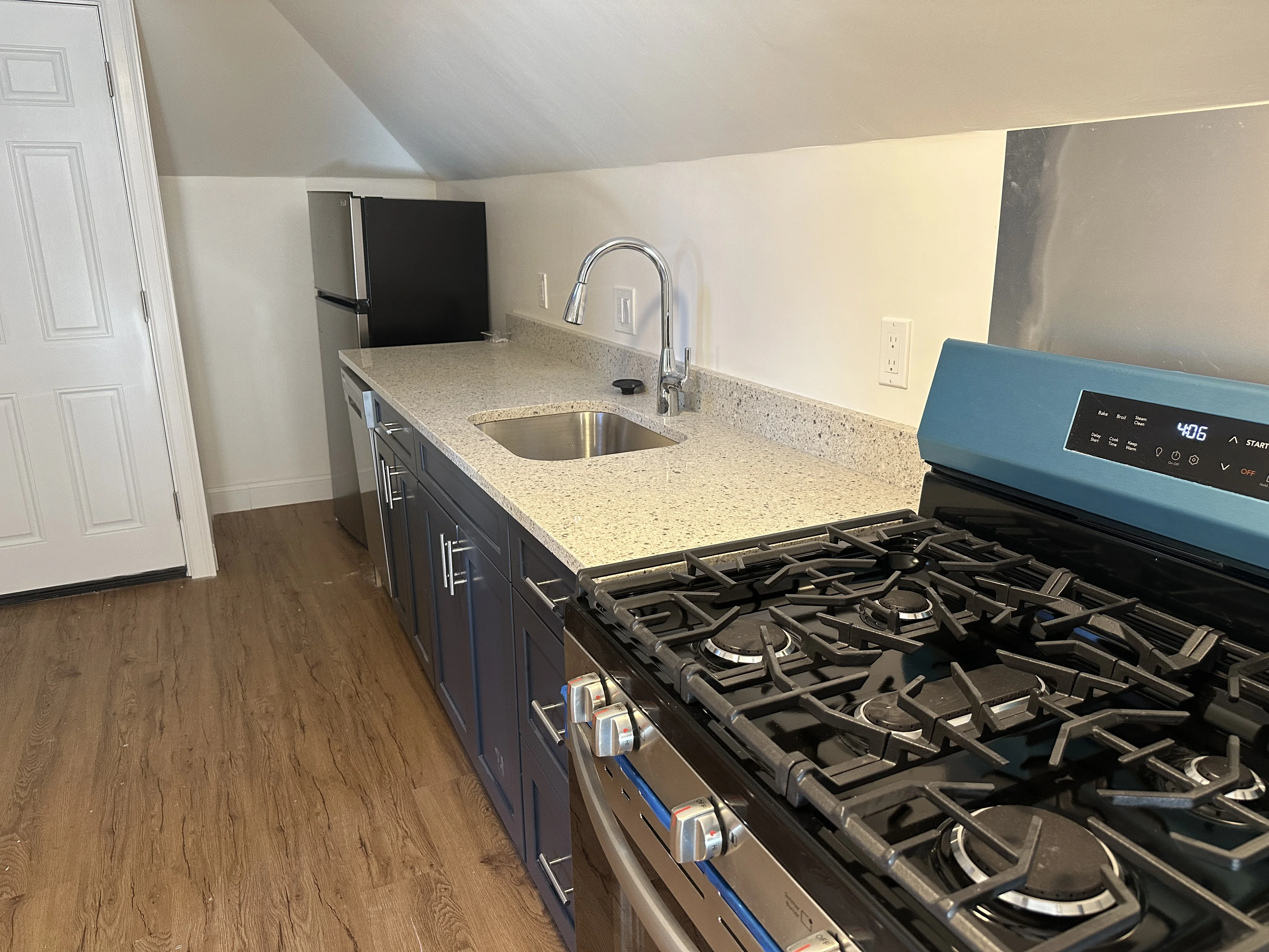 Studio bed, 1 bath apartment for rent at 367 Concord Ave Unit 303, Neighborhood Nine — photo 2 of 7