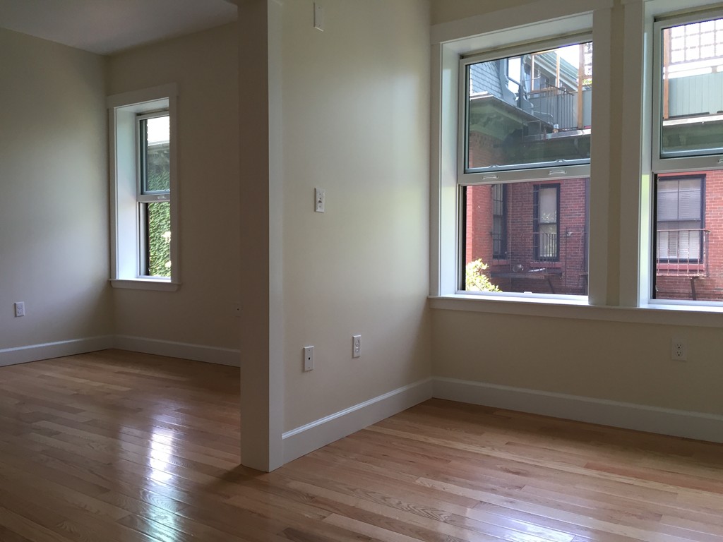 4 bed, 3.5 bath apartment for rent at 367 Harvard St Unit 6, Mid-Cambridge — photo 7 of 11