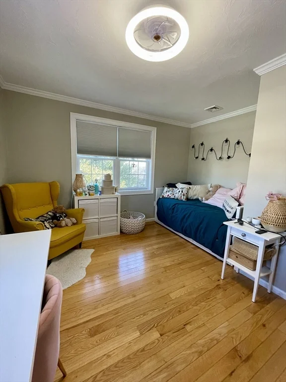 5 bed, 2 bath apartment for rent at 368 Boylston St Unit A, Chestnut Hill — photo 17 of 39