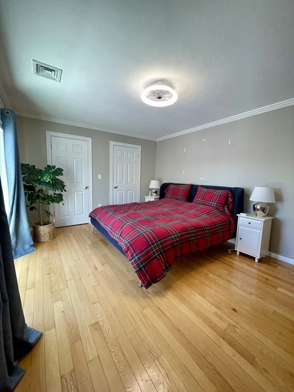 5 bed, 2 bath apartment for rent at 368 Boylston St Unit A, Chestnut Hill — photo 29 of 39
