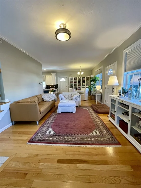 5 bed, 2 bath apartment for rent at 368 Boylston St Unit A, Chestnut Hill — photo 12 of 39