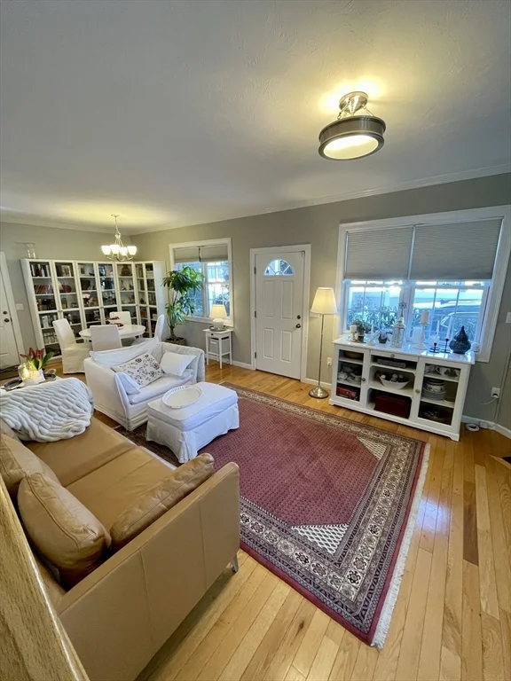 5 bed, 2 bath apartment for rent at 368 Boylston St Unit A, Chestnut Hill — photo 14 of 39