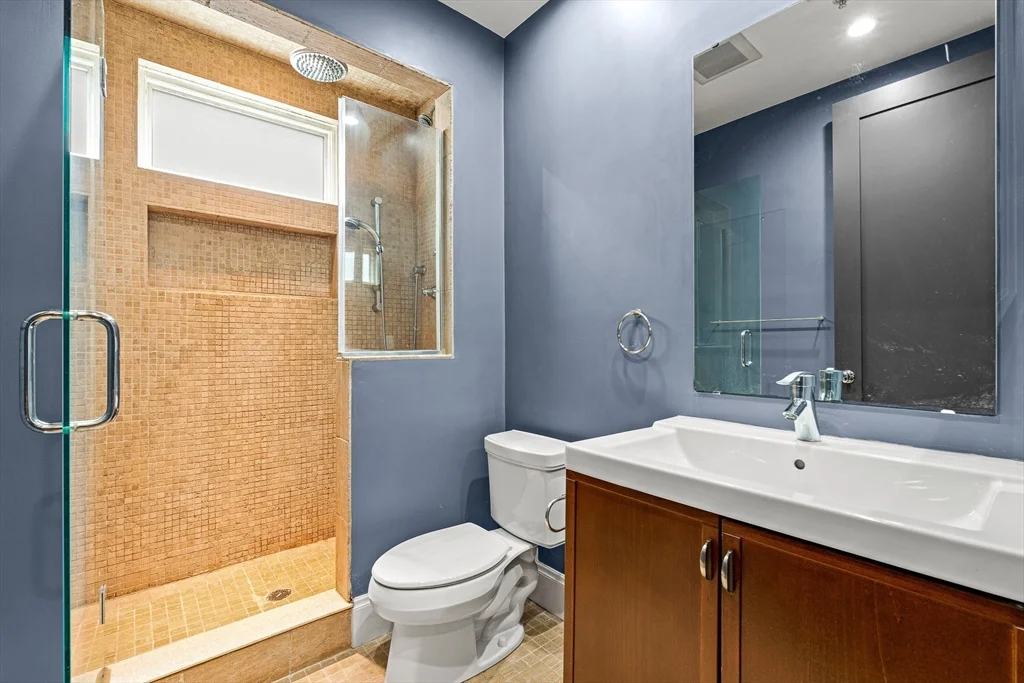2 bed, 1 bath apartment for rent at 368 Dorchester St Unit 2, South Boston — photo 11 of 15
