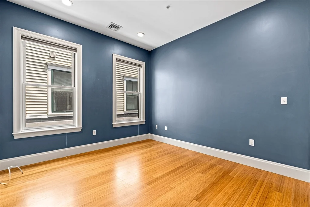 2 bed, 1 bath apartment for rent at 368 Dorchester St Unit 2, South Boston — photo 9 of 15