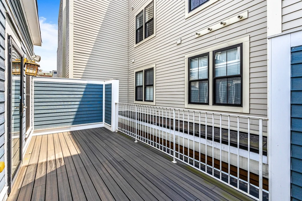 2 bed, 1 bath apartment for rent at 368 Dorchester St Unit 2, South Boston — photo 6 of 15