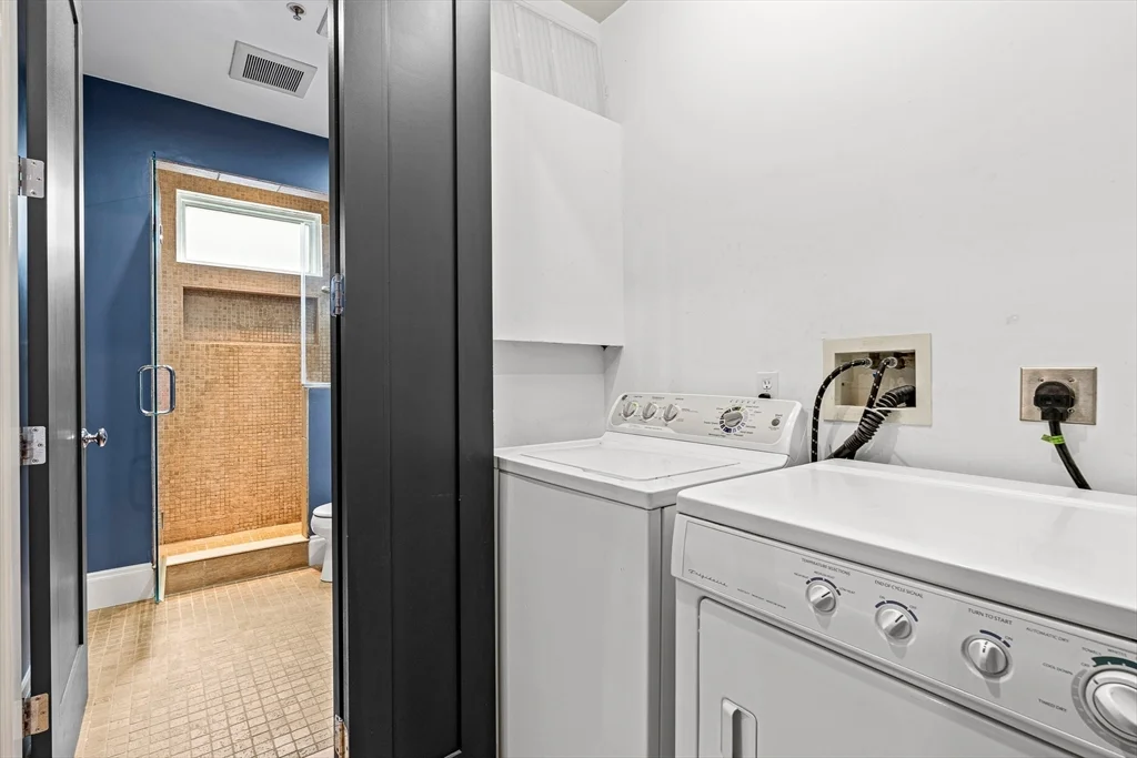 2 bed, 1 bath apartment for rent at 368 Dorchester St Unit 2, South Boston — photo 12 of 15