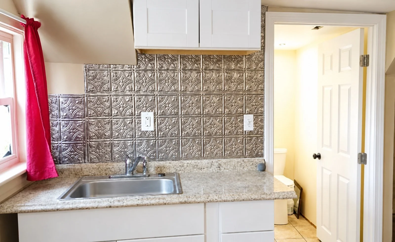 2 bed, 1 bath apartment for rent at 368 Pleasant St Unit 2, Brockton — photo 6 of 12