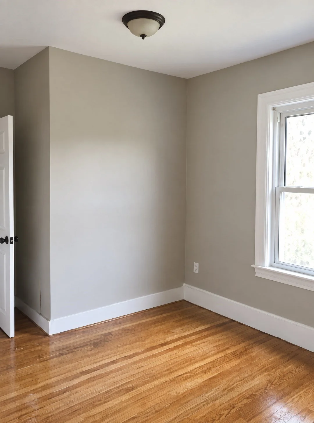 2 bed, 1 bath apartment for rent at 368 Pleasant St Unit 2, Brockton — photo 3 of 12