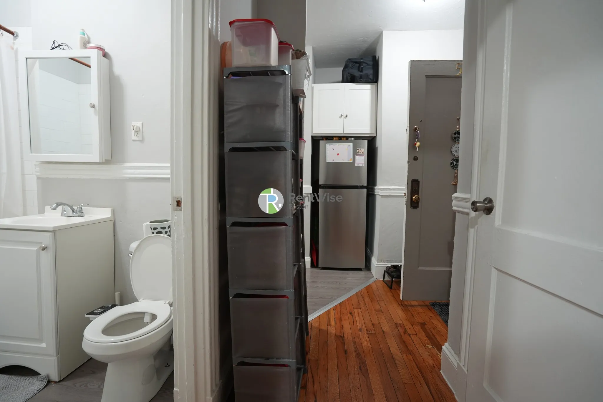 Studio bed, 1 bath apartment for rent at 368 Riverway Unit 5, Mission Hill — photo 5 of 14