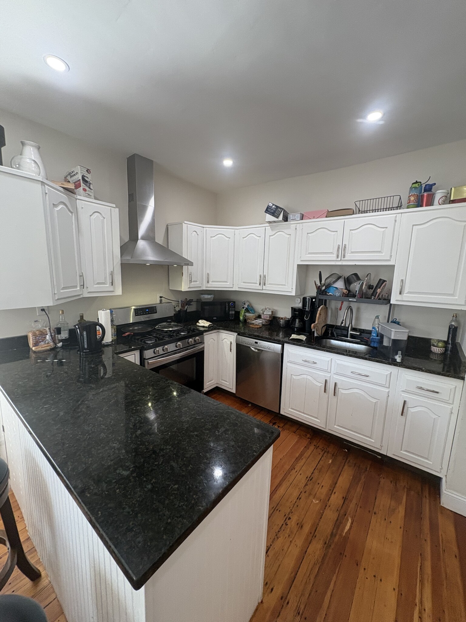 2 bed, 1 bath apartment for rent at 368 Washington St Unit 1, The Port — photo 4 of 18
