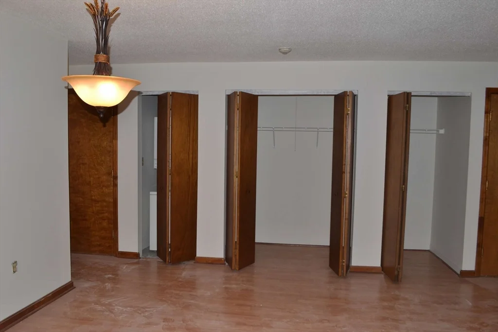 2 bed, 1 bath apartment for rent at 369 Aiken Ave Unit 21, Centralville — photo 4 of 24