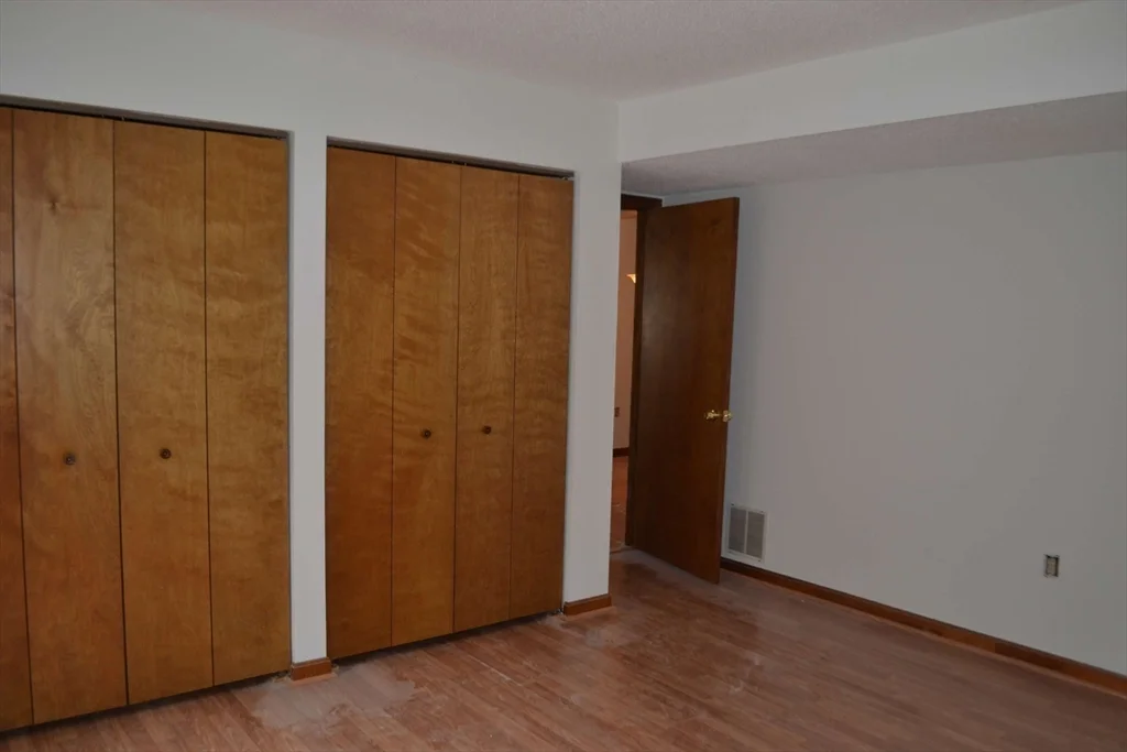 2 bed, 1 bath apartment for rent at 369 Aiken Ave Unit 21, Centralville — photo 16 of 24