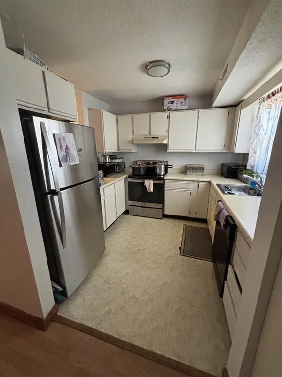 2 bed, 1 bath apartment for rent at 369 Aiken Ave Unit 21, Centralville — photo 12 of 24
