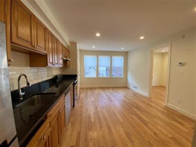 2 bed, 1 bath apartment for rent at 369 Harvard St Unit 2, Mid Cambridge — photo 3 of 9