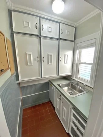 2 bed, 1 bath apartment for rent at 369 Savin Hill Ave Unit 2, Dorchester — photo 5 of 19