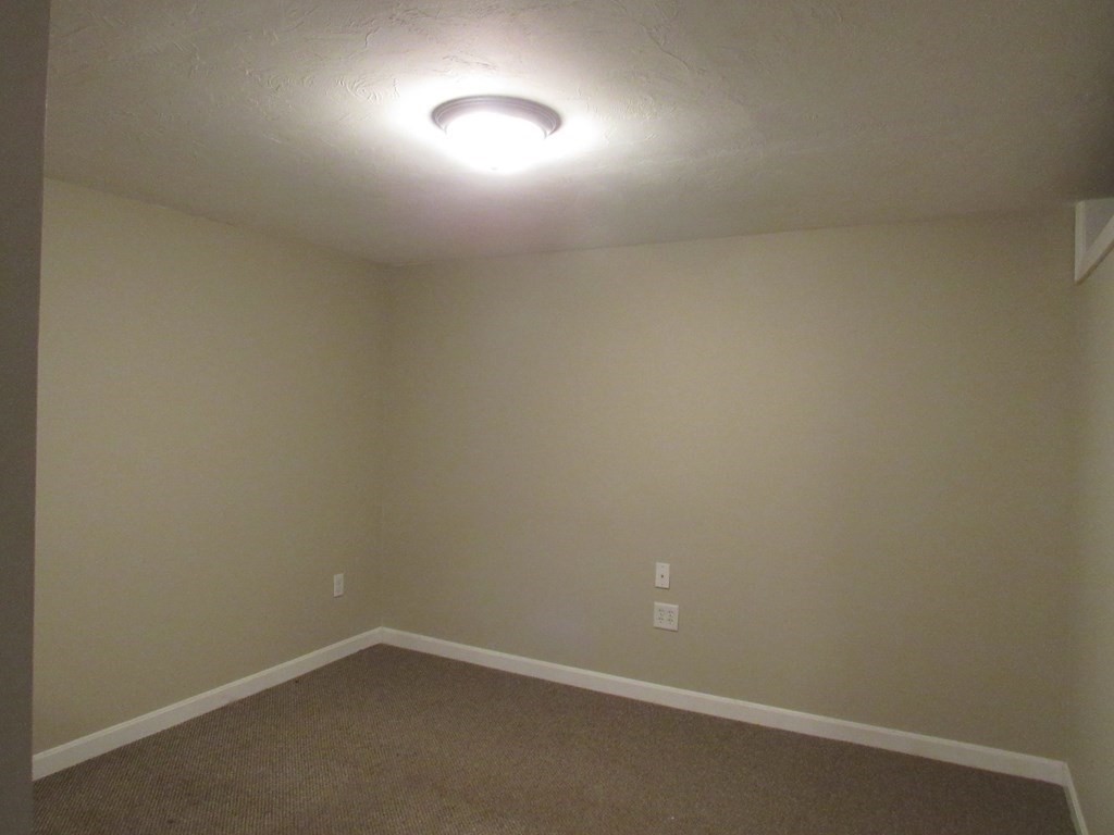 1 bed, 1 bath apartment for rent at 36B Main St Unit 1, Shrewsbury — photo 16 of 18