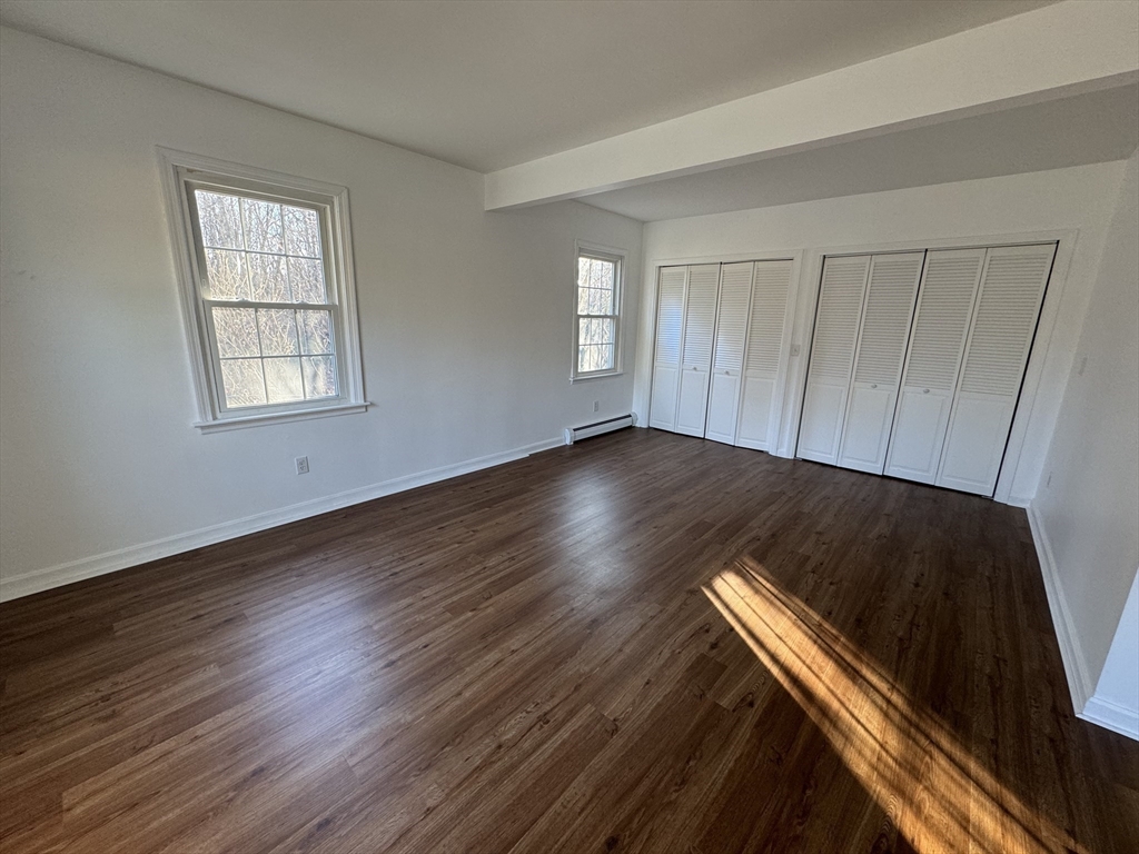 1 bed, 1 bath apartment for rent at 36B West Unit 0, Pepperell — photo 4 of 5