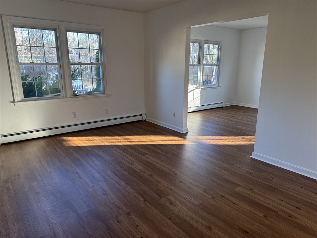 1 bed, 1 bath apartment for rent at 36B West Unit 0, Pepperell — photo 2 of 5