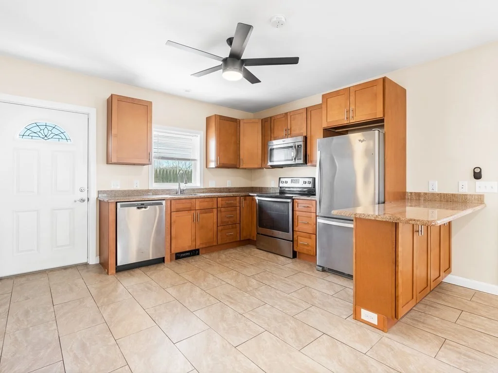1 bed, 1 bath apartment for rent at 36C Redgate Unit C, Attleboro — photo 5 of 15