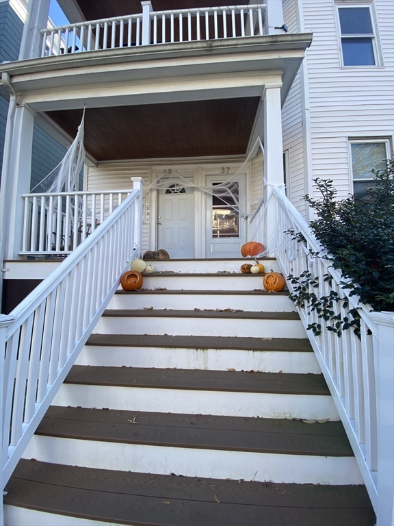 4 bed, 1 bath apartment for rent at 37-39 Belknap St Unit 2, West Somerville — photo 16 of 22