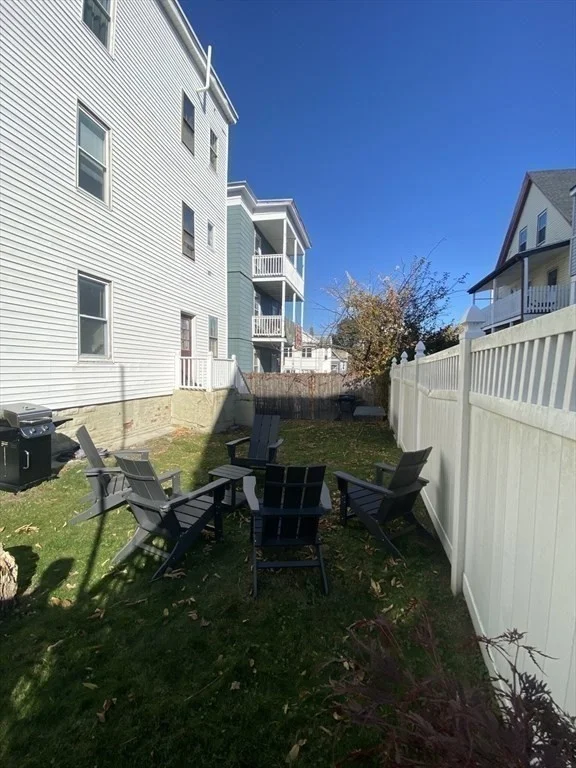 4 bed, 2 bath apartment for rent at 37-39 Belknap St Unit B, West Somerville — photo 14 of 27