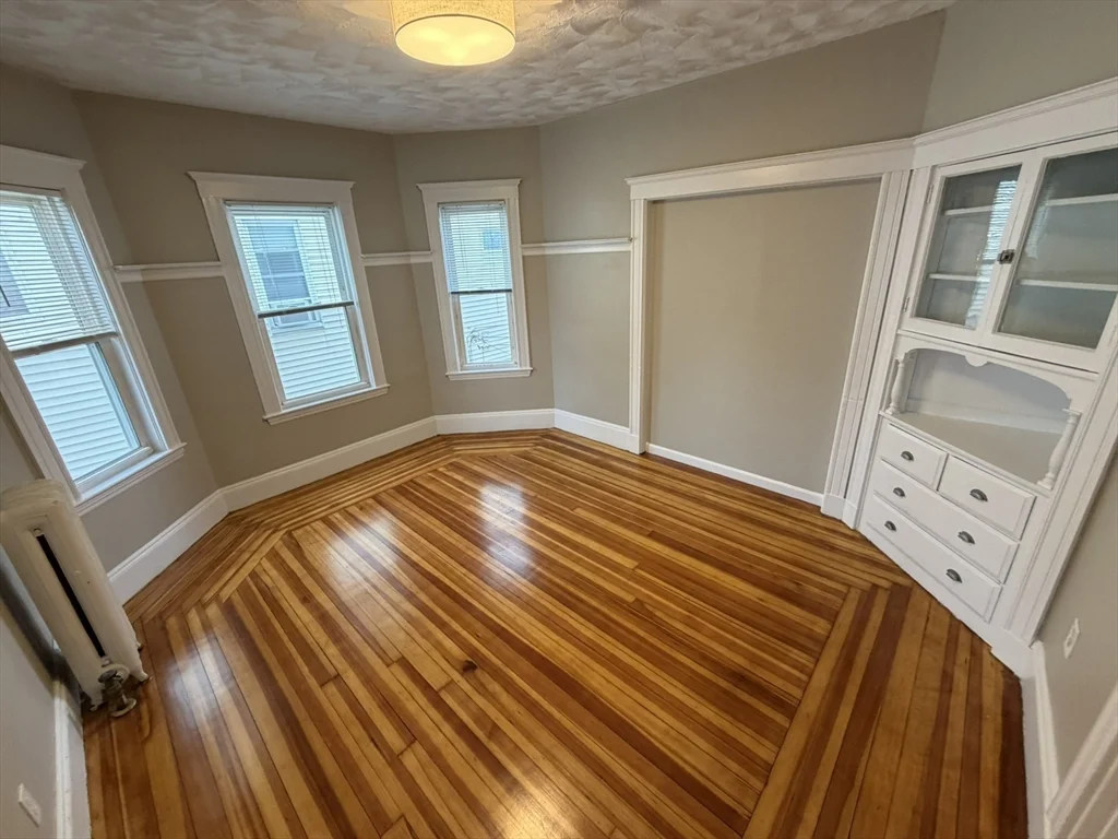 4 bed, 2 bath apartment for rent at 37-39 Belknap St Unit B, West Somerville — photo 12 of 27