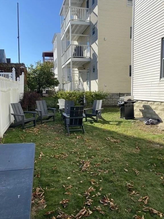 4 bed, 2 bath apartment for rent at 37-39 Belknap St Unit B, West Somerville — photo 15 of 27