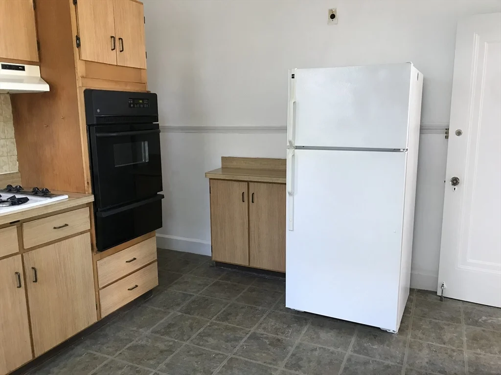 2 bed, 1 bath apartment for rent at 37-39 Fairmount St Unit 2, Somerville — photo 1 of 13