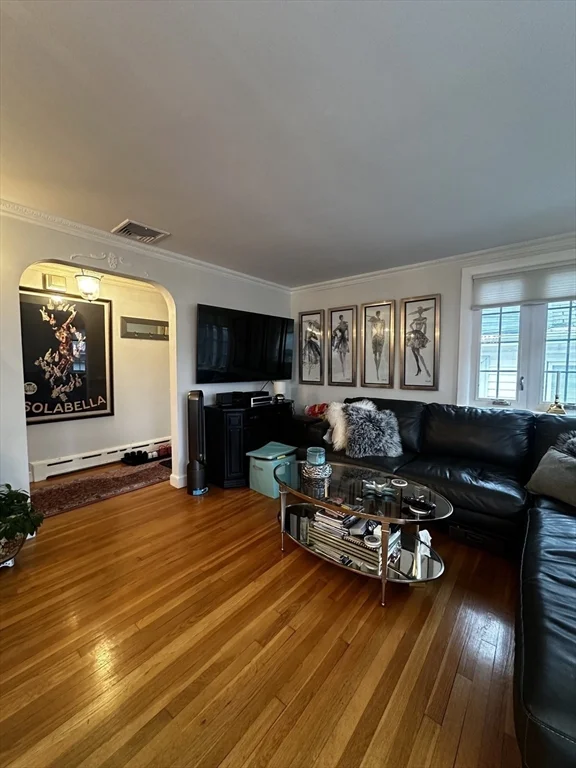 2 bed, 1 bath apartment for rent at 37 Alden Ave Unit 2, Revere — photo 3 of 25