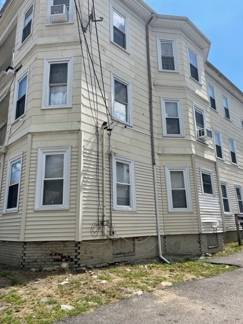 4 bed, 2 bath apartment for rent at 37 Allen St Unit 1, Brockton — photo 21 of 21