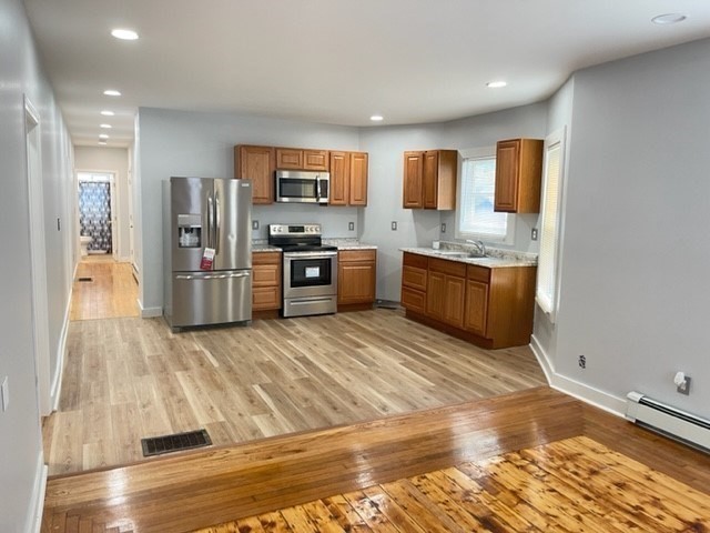 4 bed, 2 bath apartment for rent at 37 Allen St Unit 1, Brockton — photo 11 of 21