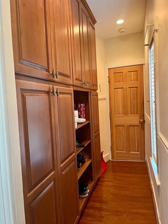 2 bed, 2 bath apartment for rent at 37 Alpine St Unit 0, Davis Square — photo 2 of 19