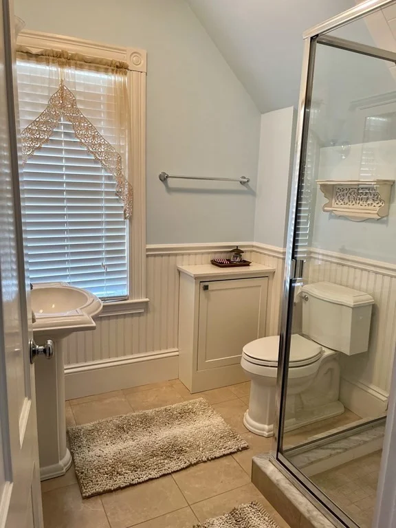 2 bed, 2 bath apartment for rent at 37 Alpine Unit Somerville, Davis Square — photo 14 of 19