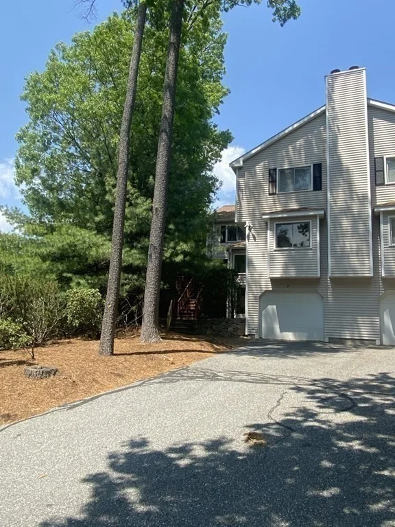 2 bed, 2 bath apartment for rent at 37 Arrowhead Circle Unit 37, Ashland