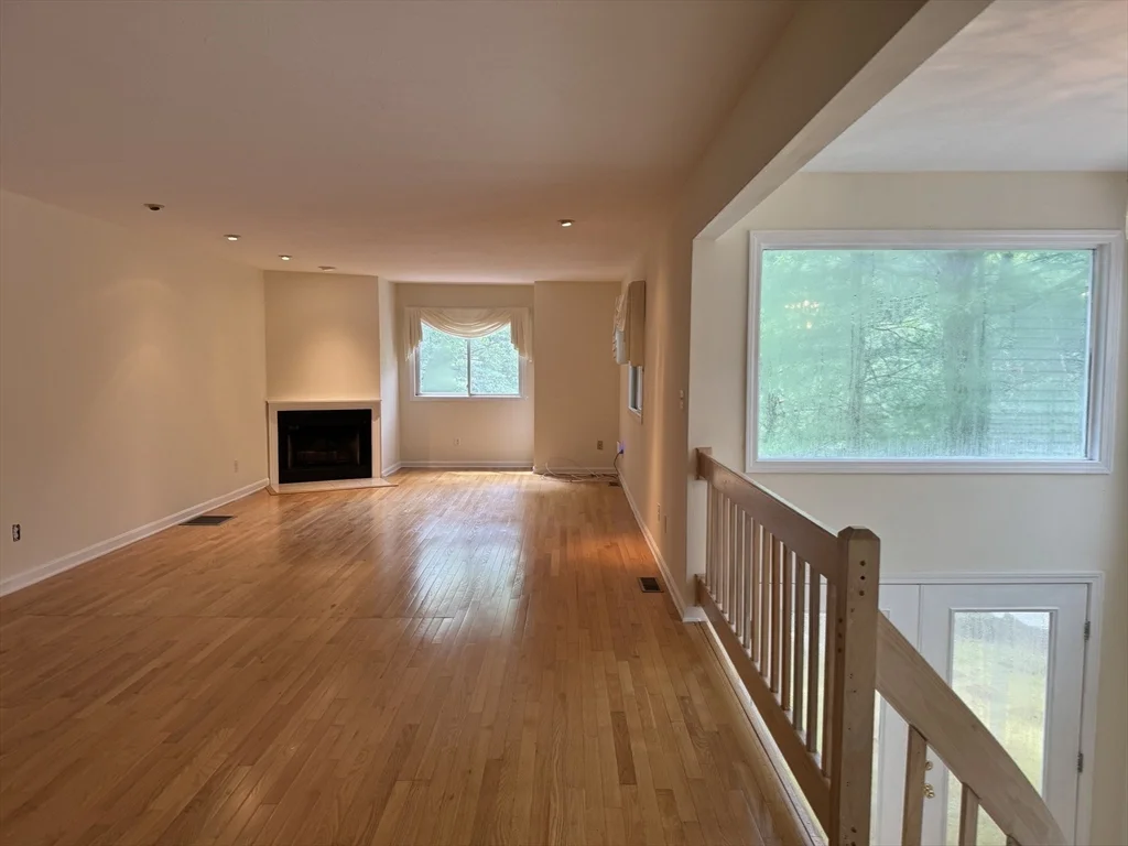 2 bed, 2 bath apartment for rent at 37 Arrowhead Circle Unit 37, Ashland — photo 6 of 19