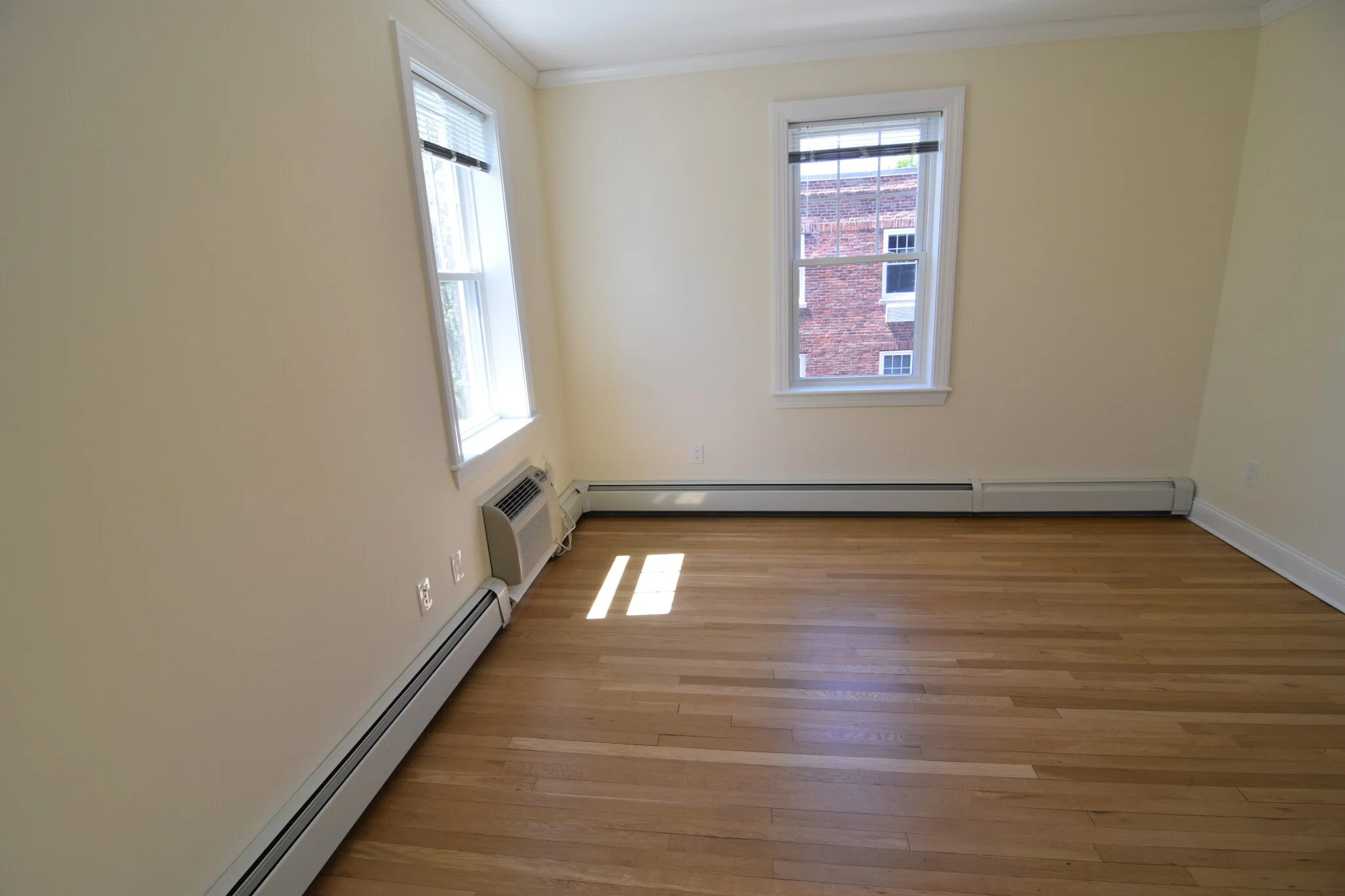 1 bed, 1 bath apartment for rent at 37 Auburn St Unit 3, Coolidge Corner — photo 7 of 11