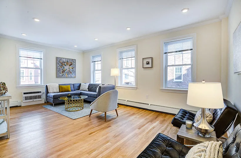 1 bed, 1 bath apartment for rent at 37 Auburn St Unit 37-1, Coolidge Corner — photo 3 of 8