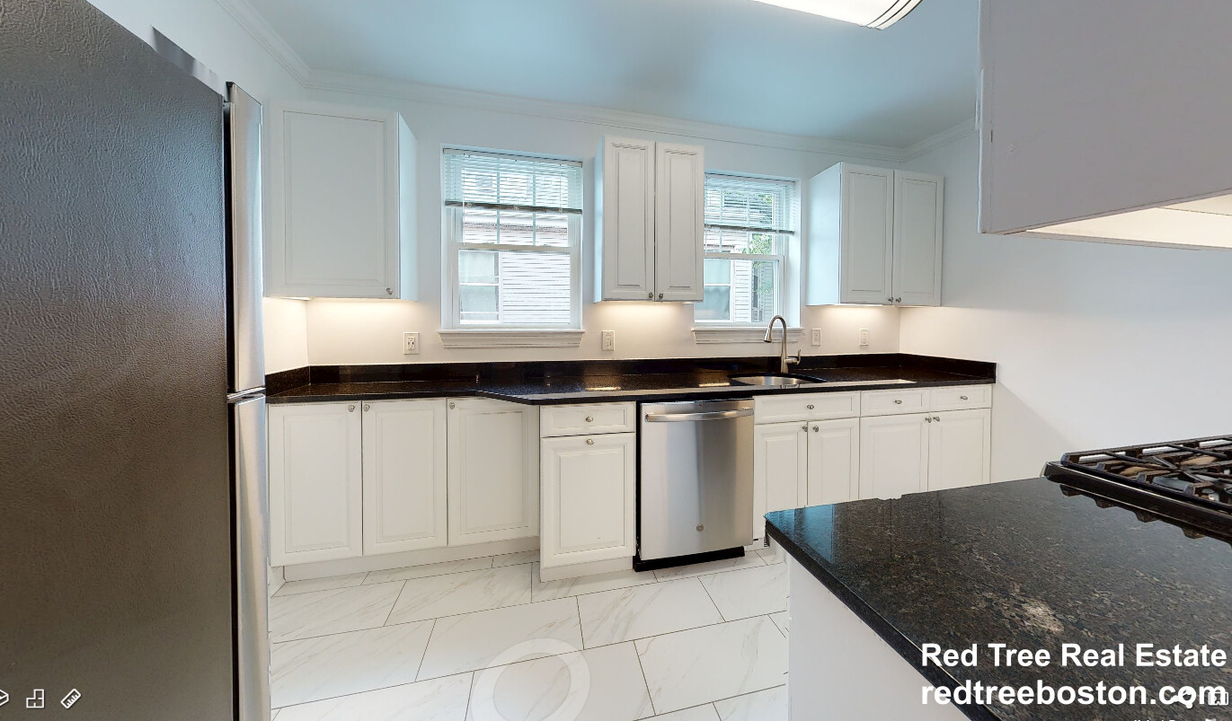 1 bed, 1 bath apartment for rent at 37 Auburn St Unit 5, Coolidge Corner