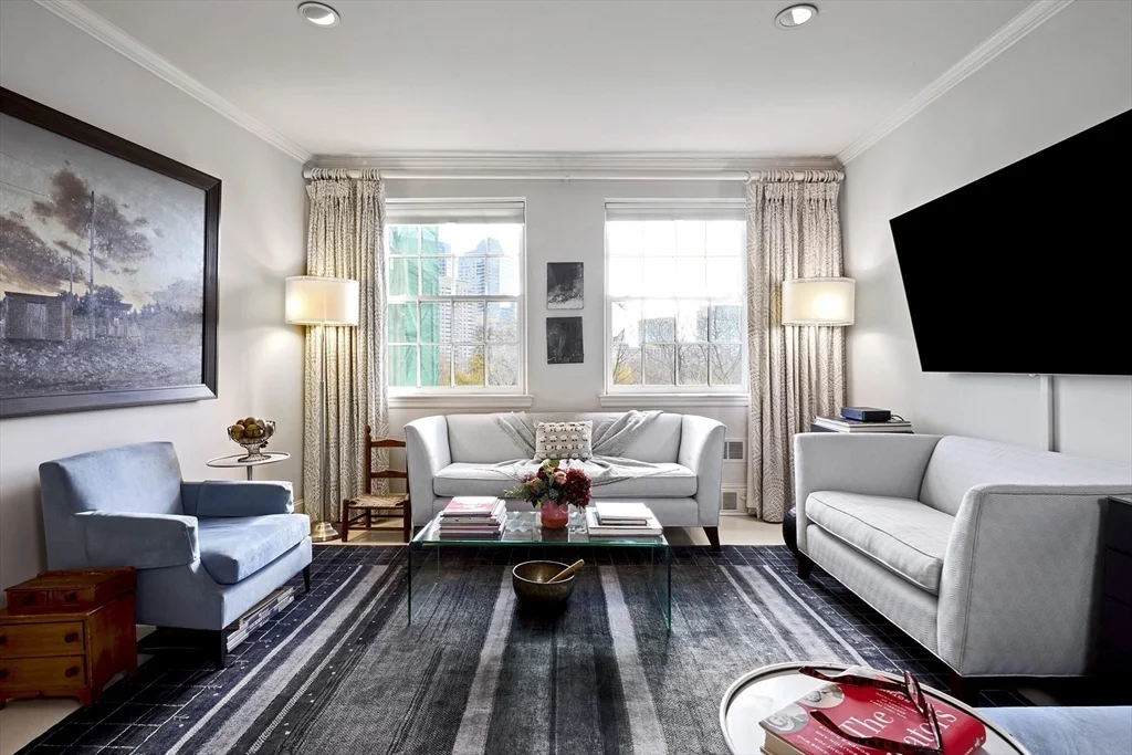 1 bed, 1 bath apartment for rent at 37 Beacon St Unit 51, Beacon Hill — photo 2 of 13