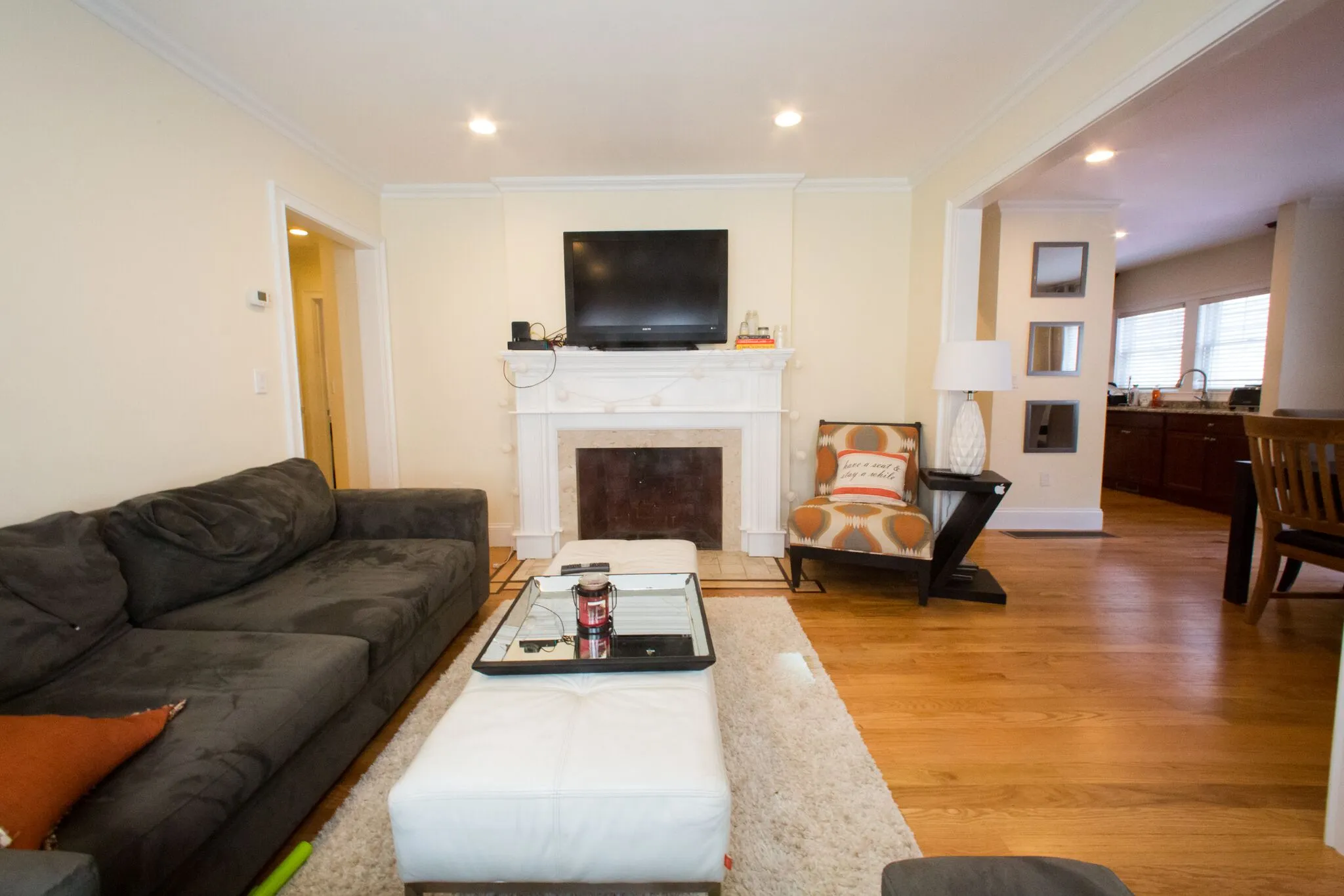 4 bed, 2 bath apartment for rent at 37 Beaconsfield Rd Unit 1, Aspinwall Hill — photo 4 of 17