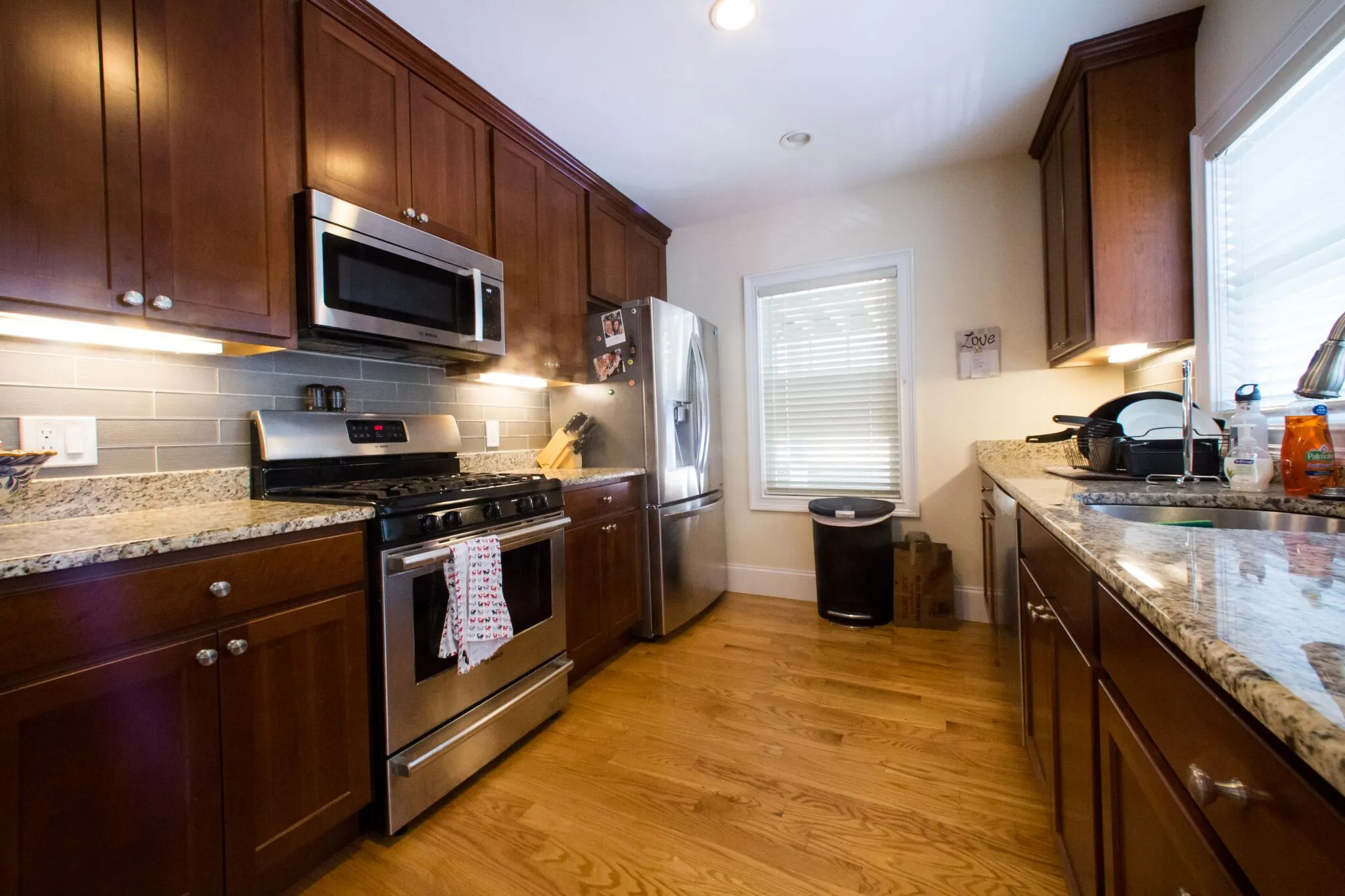 4 bed, 2 bath apartment for rent at 37 Beaconsfield Rd Unit 1, Aspinwall Hill — photo 2 of 17