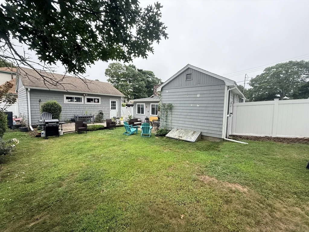 2 bed, 1 bath apartment for rent at 37 Beechwood Pl, Wareham — photo 22 of 22