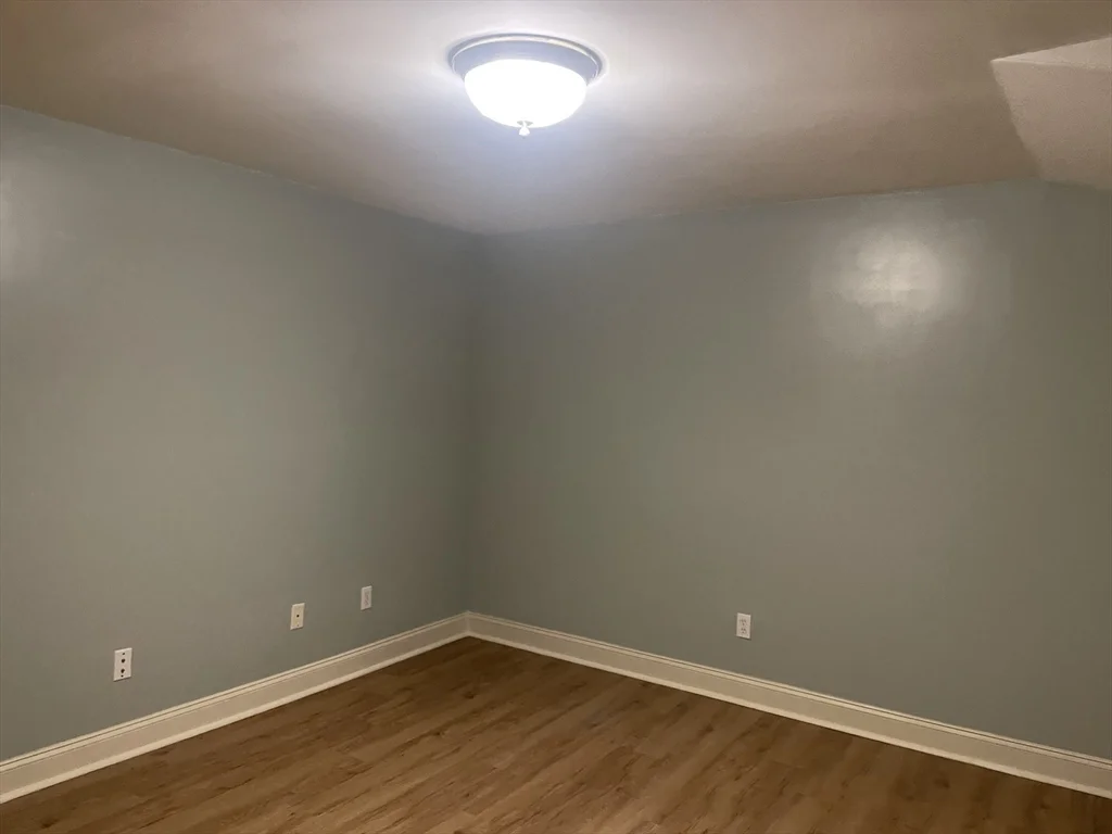 1 bed, 1 bath apartment for rent at 37 Blue Hill Ave Unit 1, Roxbury — photo 15 of 17