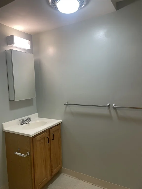 1 bed, 1 bath apartment for rent at 37 Blue Hill Ave Unit 1, Roxbury — photo 7 of 17
